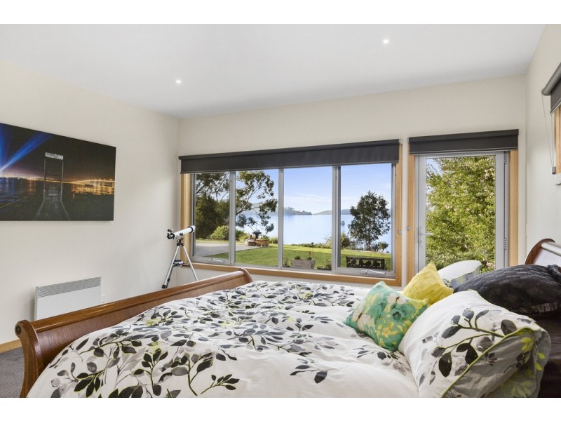 31 Staff Road, Electrona TAS 7054
