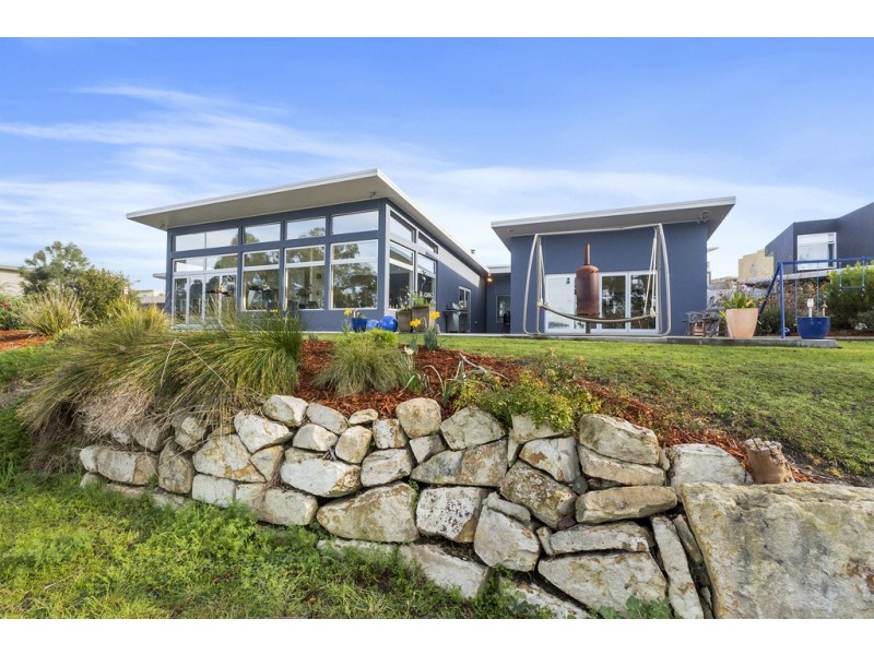 31 Staff Road, Electrona TAS 7054