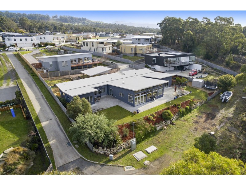 31 Staff Road, Electrona TAS 7054