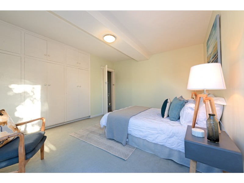 Unit 2, 7a Sandown Avenue, Sandy Bay TAS 7005