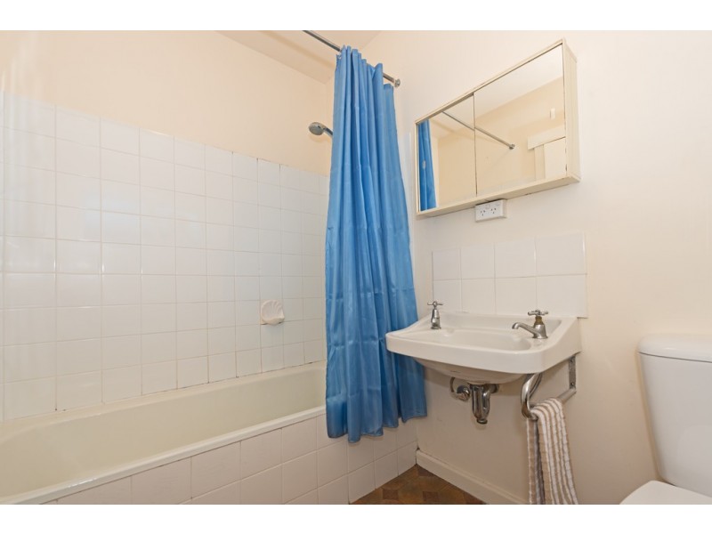 Unit 2, 7a Sandown Avenue, Sandy Bay TAS 7005
