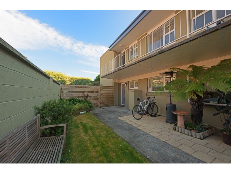 Unit 2, 7a Sandown Avenue, Sandy Bay TAS 7005