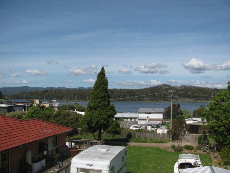 2/70 Gravelly Beach Road, Blackwall TAS 7275