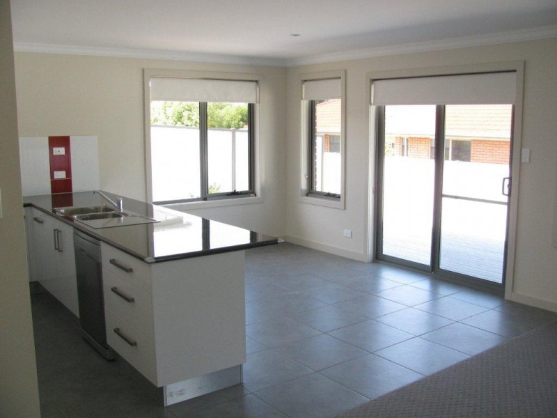 2/70 Gravelly Beach Road, Blackwall TAS 7275