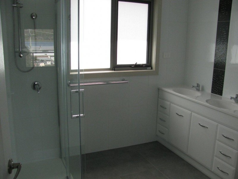 2/70 Gravelly Beach Road, Blackwall TAS 7275