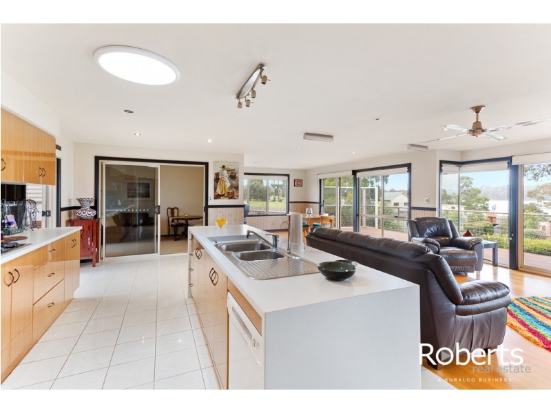 36 Sunset Boulevard, Clarence Point TAS 7270