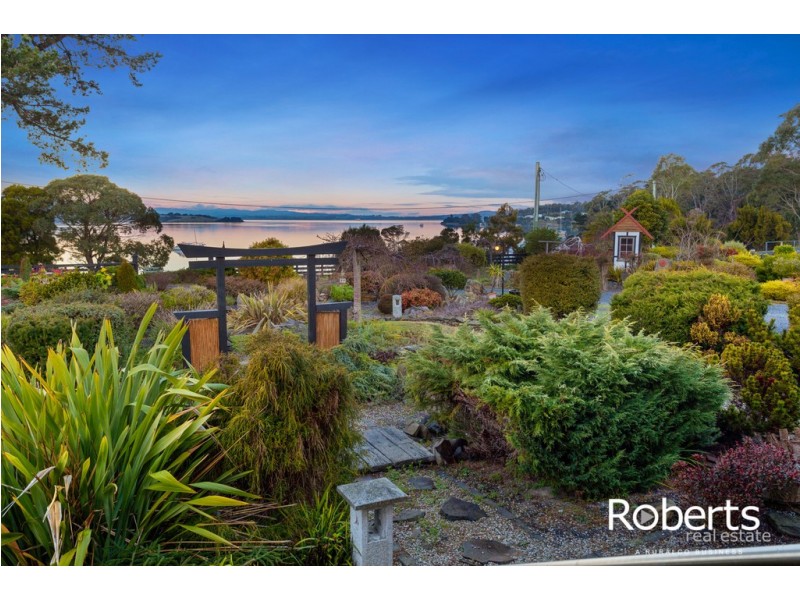36 Sunset Boulevard, Clarence Point TAS 7270