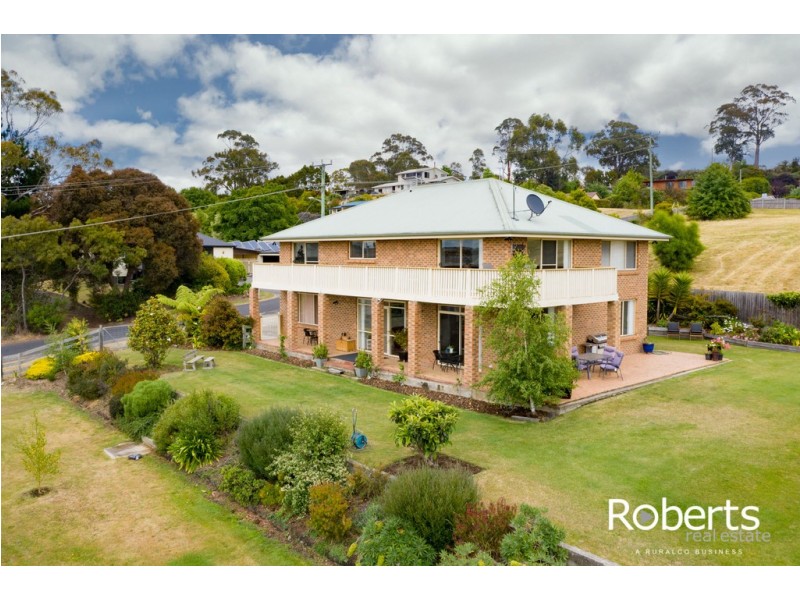 2 Augustus Street, Beauty Point TAS 7270