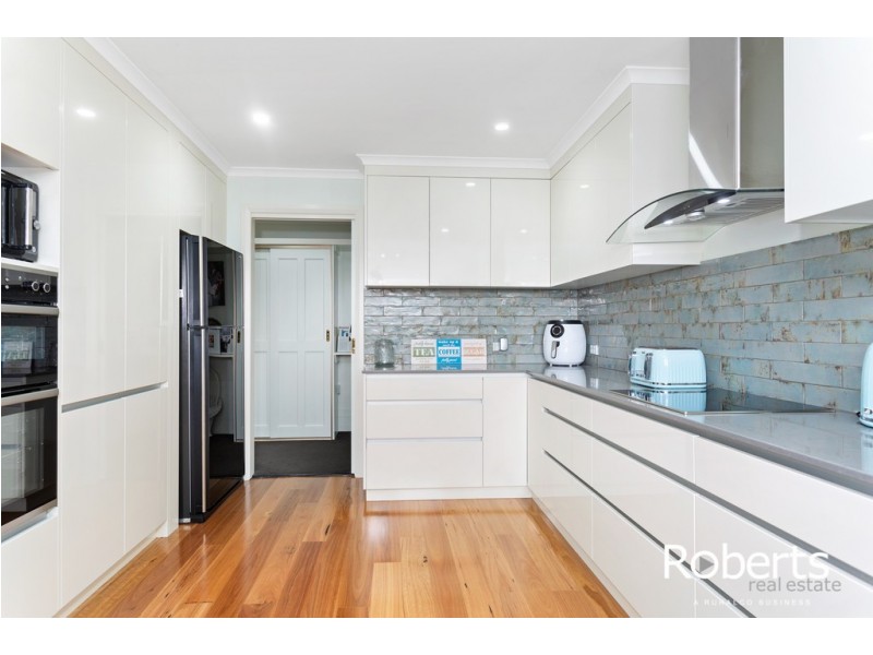 2 Augustus Street, Beauty Point TAS 7270