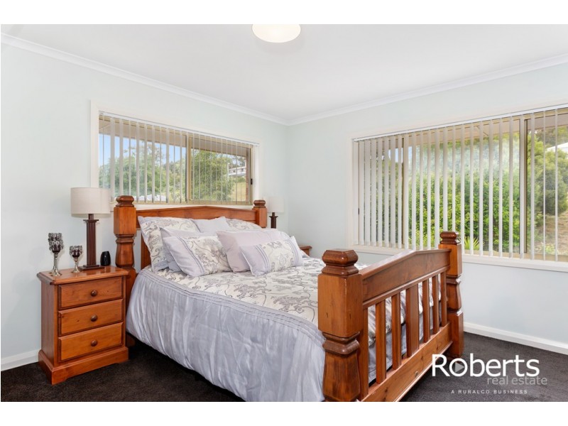 2 Augustus Street, Beauty Point TAS 7270