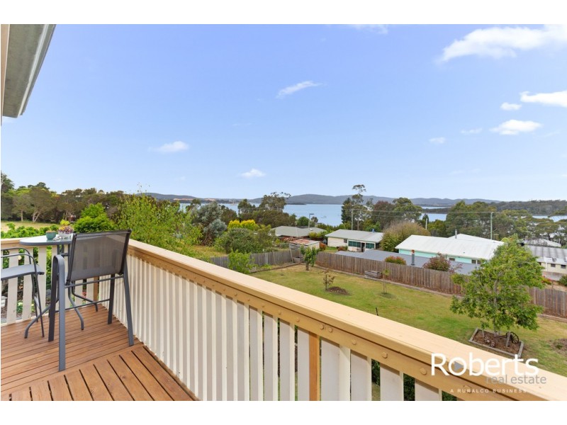 2 Augustus Street, Beauty Point TAS 7270