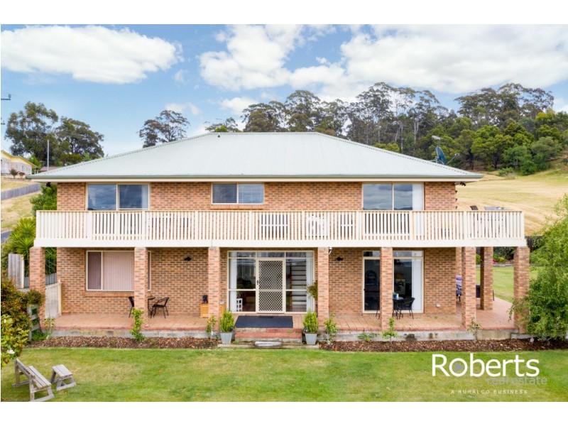 2 Augustus Street, Beauty Point TAS 7270