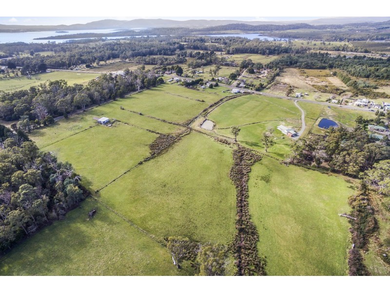 25 Cemetery Road, Beaconsfield TAS 7270