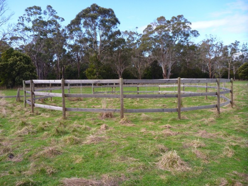 25 Cemetery Road, Beaconsfield TAS 7270