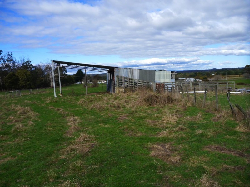 25 Cemetery Road, Beaconsfield TAS 7270