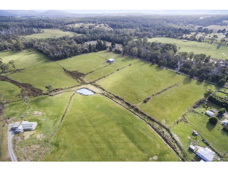 25 Cemetery Road, Beaconsfield TAS 7270