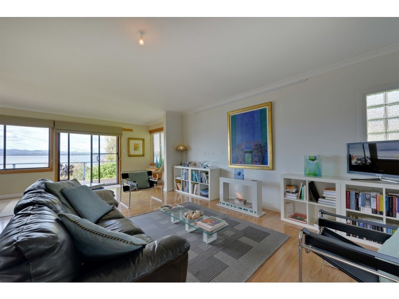 111 Flinders Street, Beauty Point TAS 7270