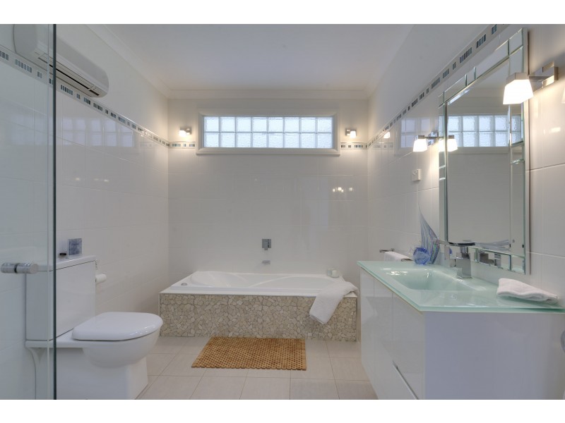 111 Flinders Street, Beauty Point TAS 7270