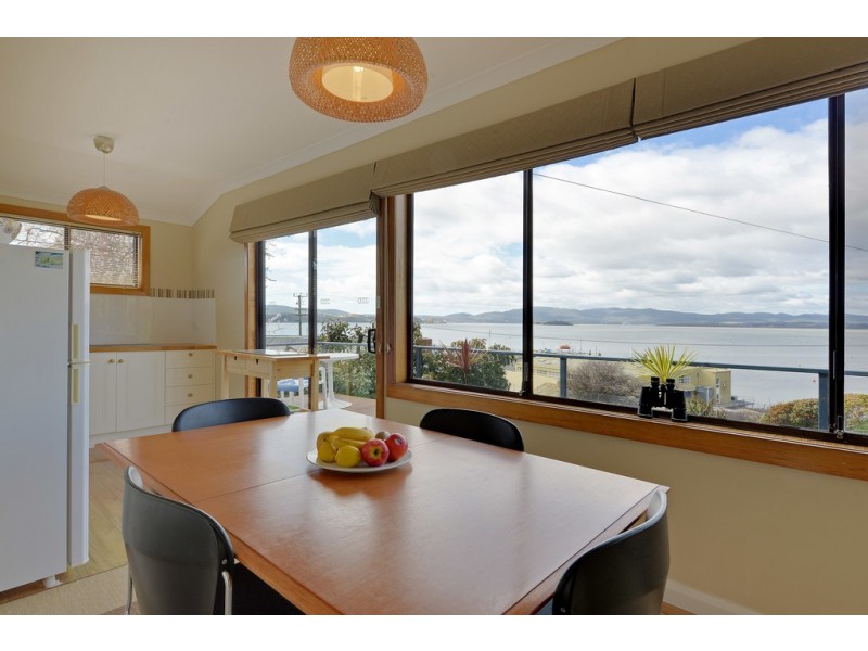 111 Flinders Street, Beauty Point TAS 7270