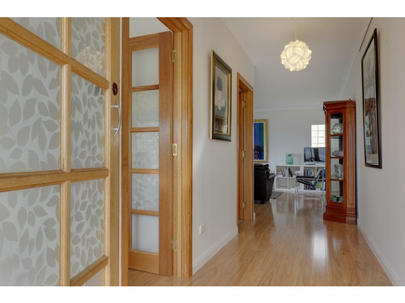111 Flinders Street, Beauty Point TAS 7270