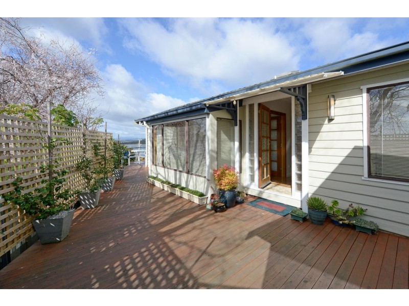 111 Flinders Street, Beauty Point TAS 7270