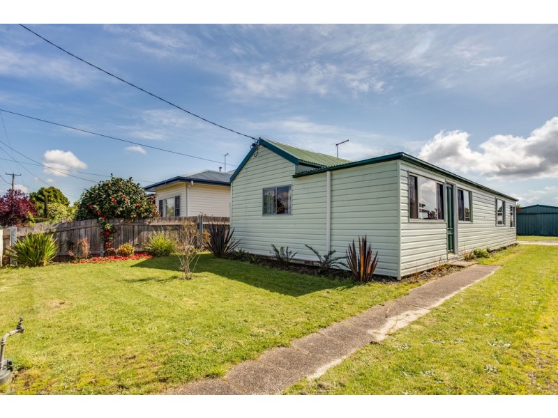 20 Scott Street, Beauty Point TAS 7270