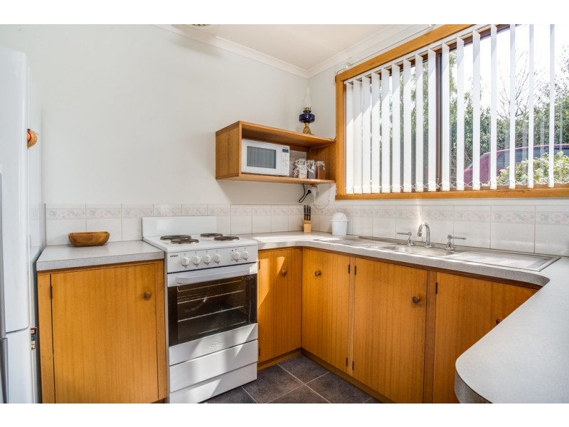 1/157 Gravelly Beach Road, Blackwall TAS 7275