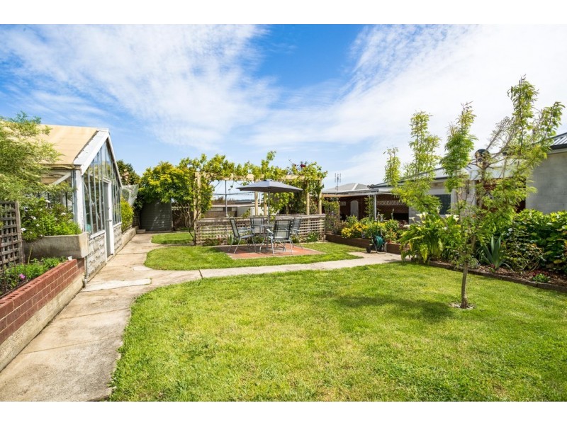 7 Garrett Street, Beauty Point TAS 7270