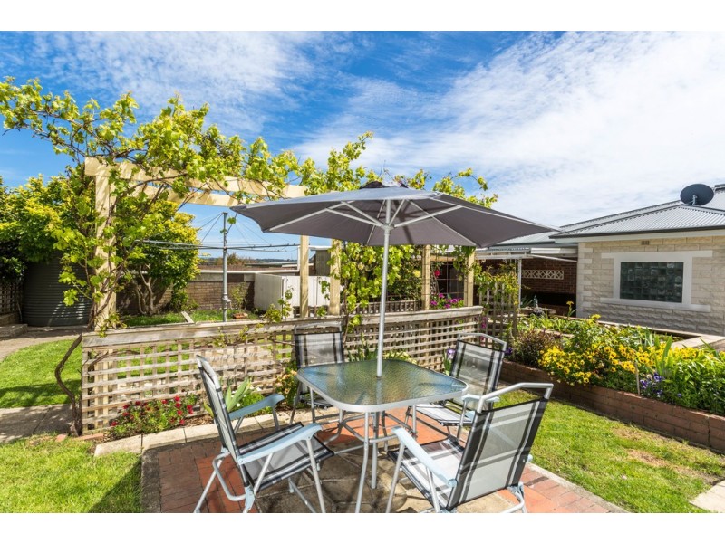 7 Garrett Street, Beauty Point TAS 7270