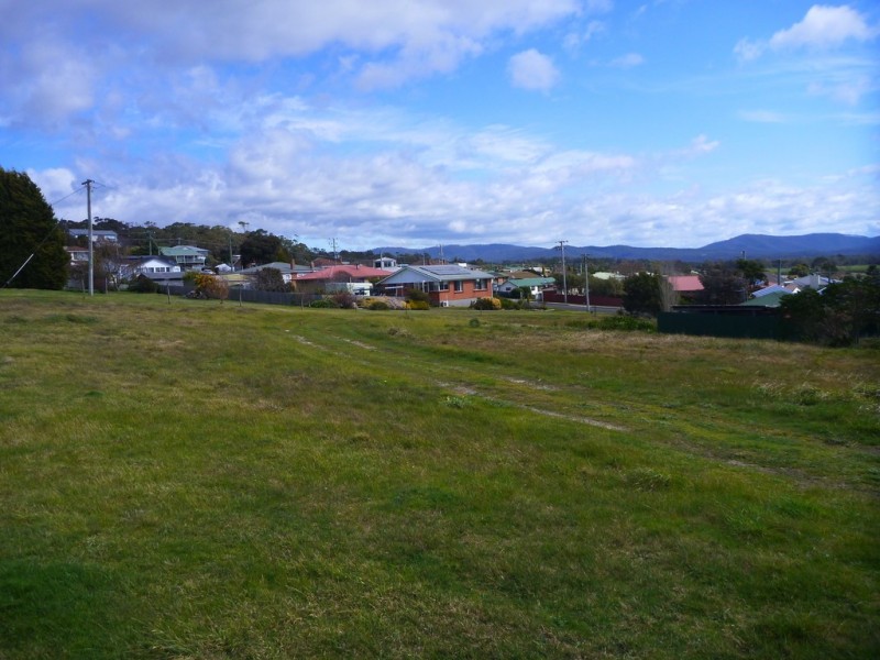 180 Oxford Street, Beauty Point TAS 7270