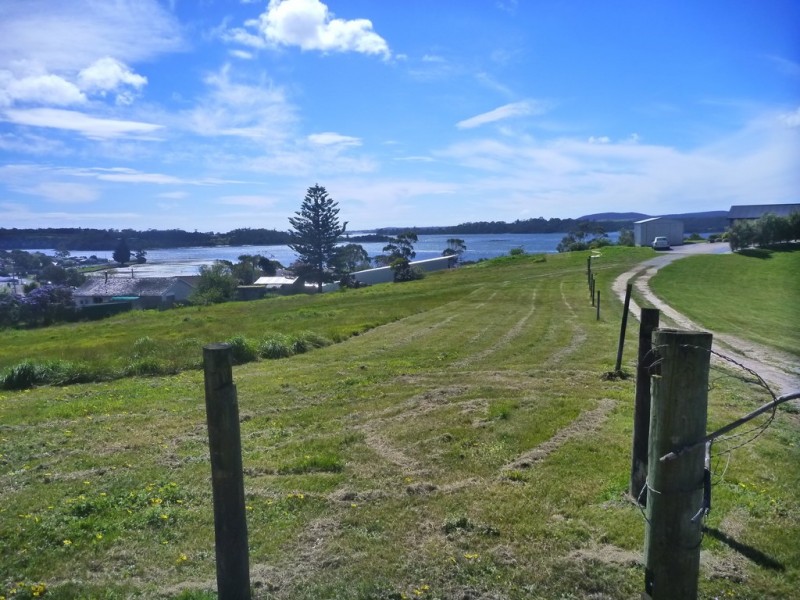180 Oxford Street, Beauty Point TAS 7270