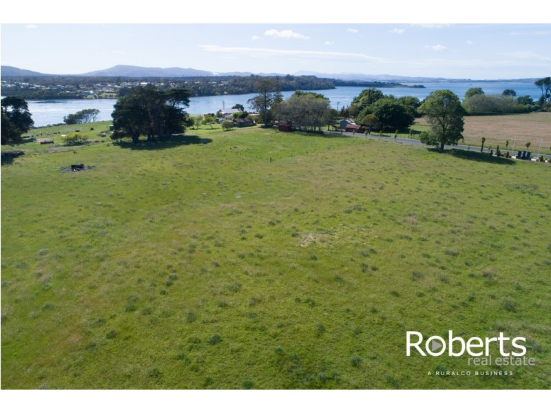 247 Bevic Road, Clarence Point TAS 7270