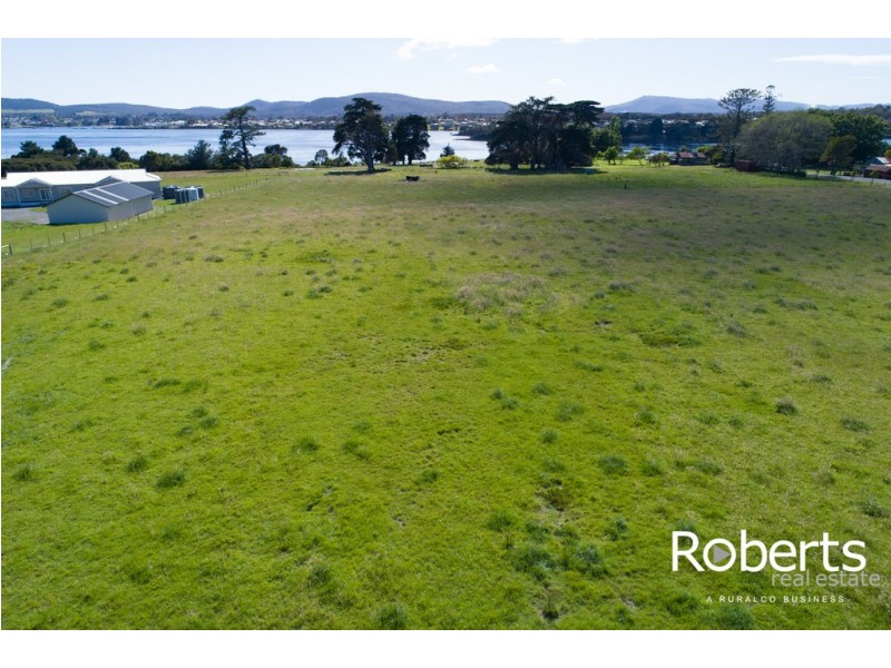 247 Bevic Road, Clarence Point TAS 7270