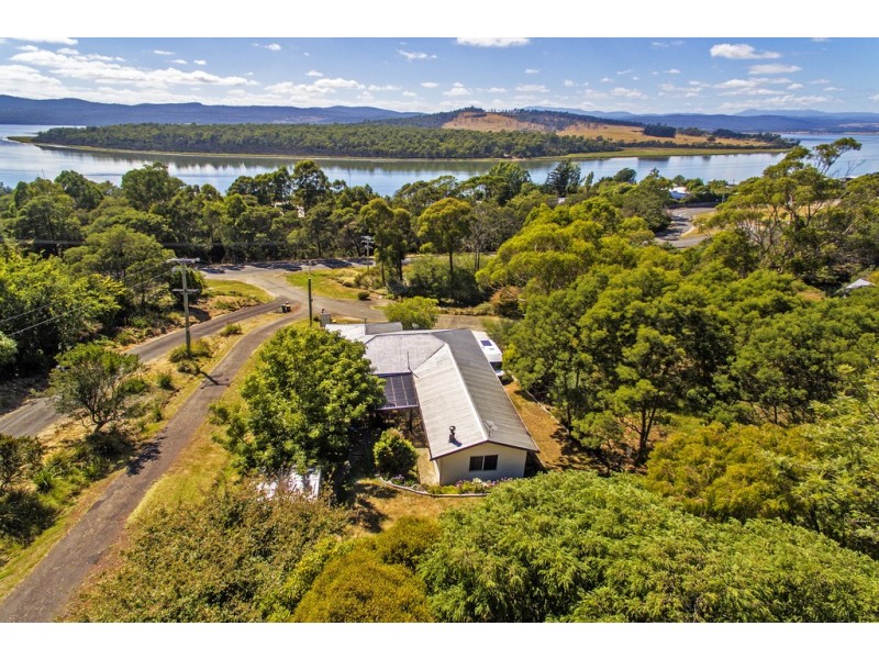 6 Lanena Crescent, Lanena TAS 7275