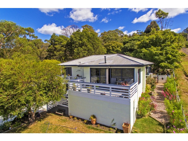 6 Lanena Crescent, Lanena TAS 7275