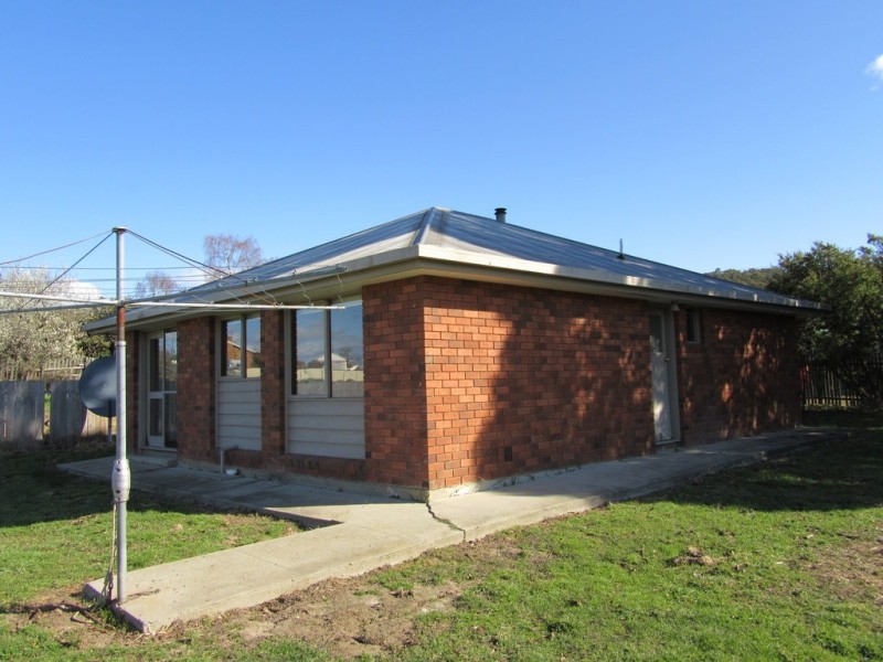 2/212 Weld Street, Beaconsfield TAS 7270