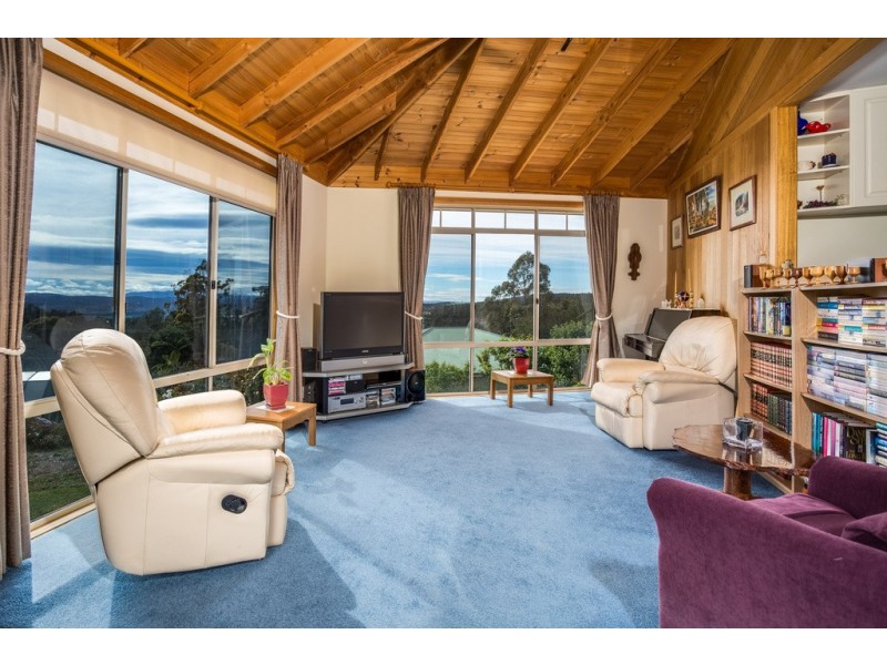 11 Pleasant Hills Drive, Grindelwald TAS 7277