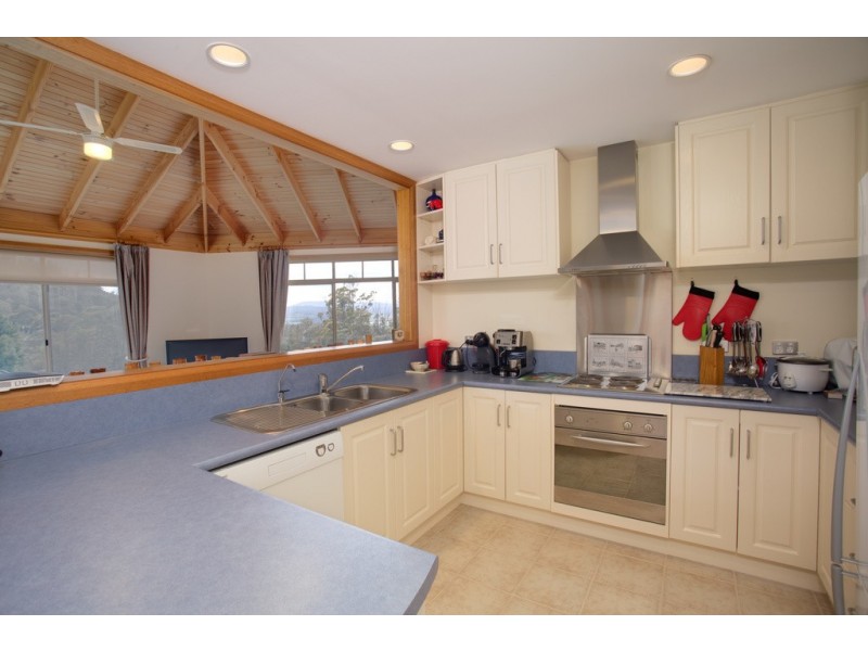 11 Pleasant Hills Drive, Grindelwald TAS 7277