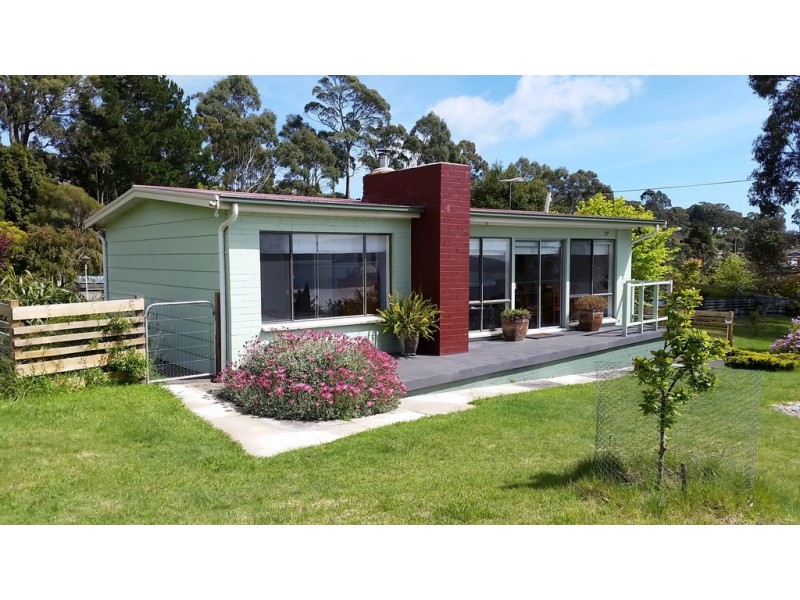 77 Robert Street, Beauty Point TAS 7270