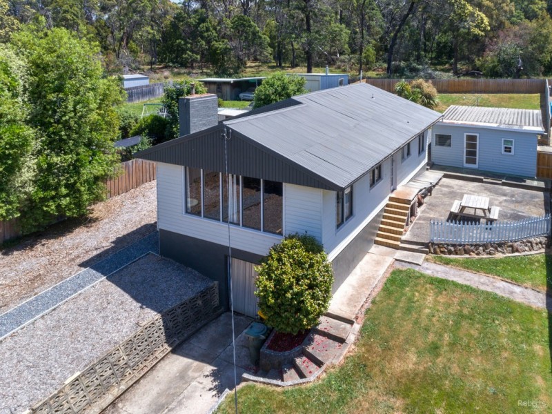 437 Gravelly Beach Road, Gravelly Beach TAS 7276