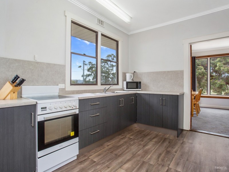 437 Gravelly Beach Road, Gravelly Beach TAS 7276