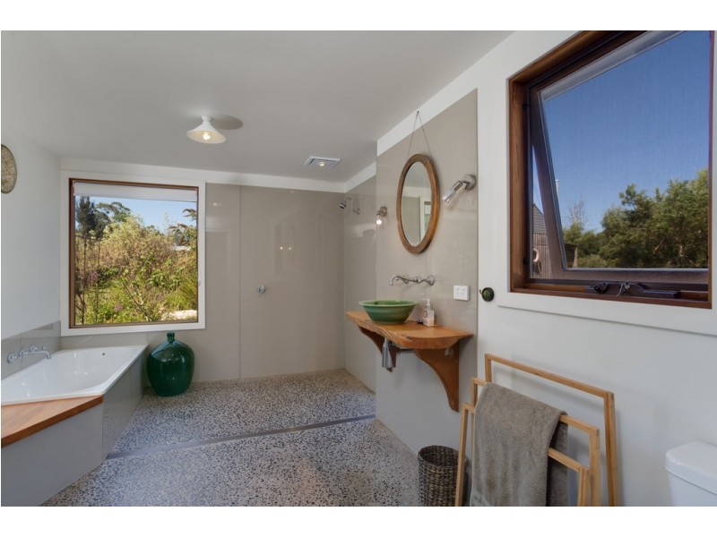 103 Paper Beach Road, Swan Point TAS 7275