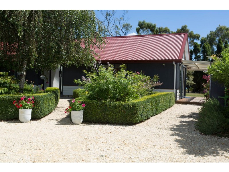 167 Paper Beach Rd, Swan Point TAS 7275