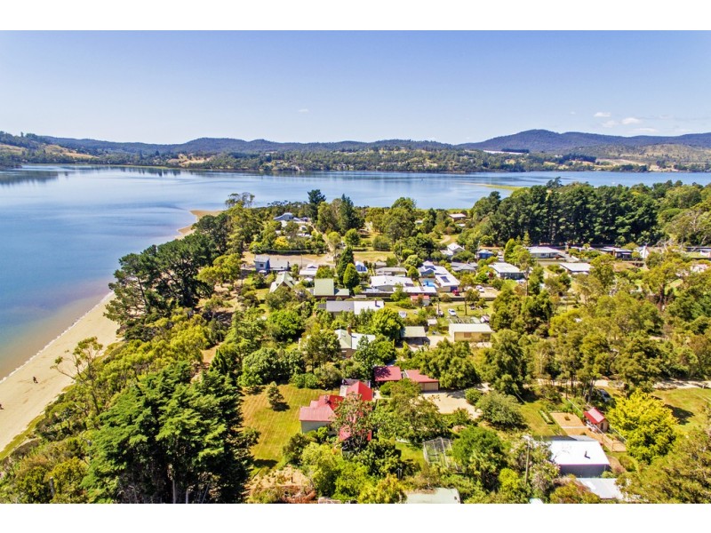 167 Paper Beach Rd, Swan Point TAS 7275