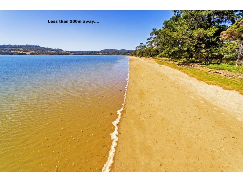 107 Paper Beach Road, Swan Point TAS 7275