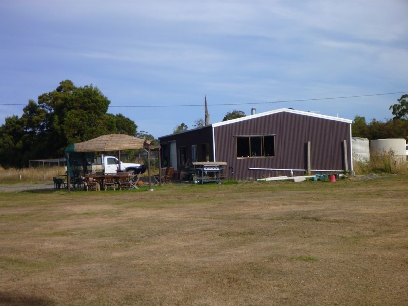 107 Paper Beach Road, Swan Point TAS 7275