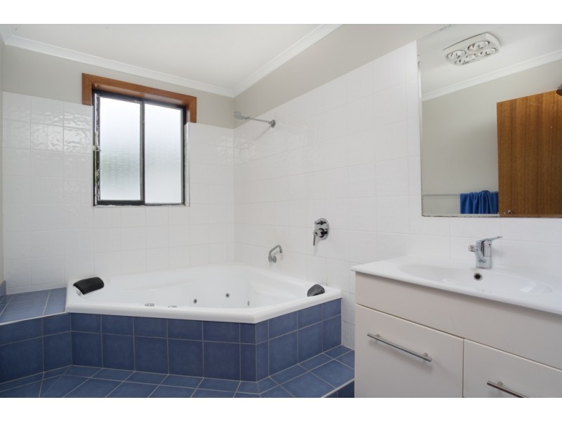 146 Charles Street, Beauty Point TAS 7270