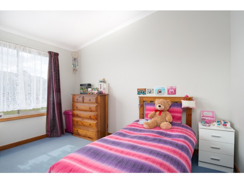 146 Charles Street, Beauty Point TAS 7270