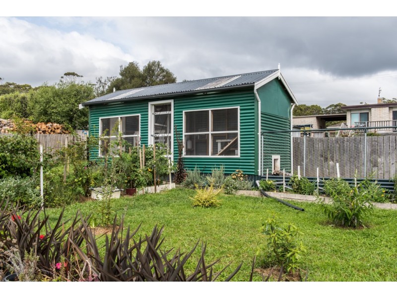 13 Ernest Street, Beauty Point TAS 7270