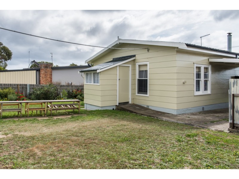 13 Ernest Street, Beauty Point TAS 7270